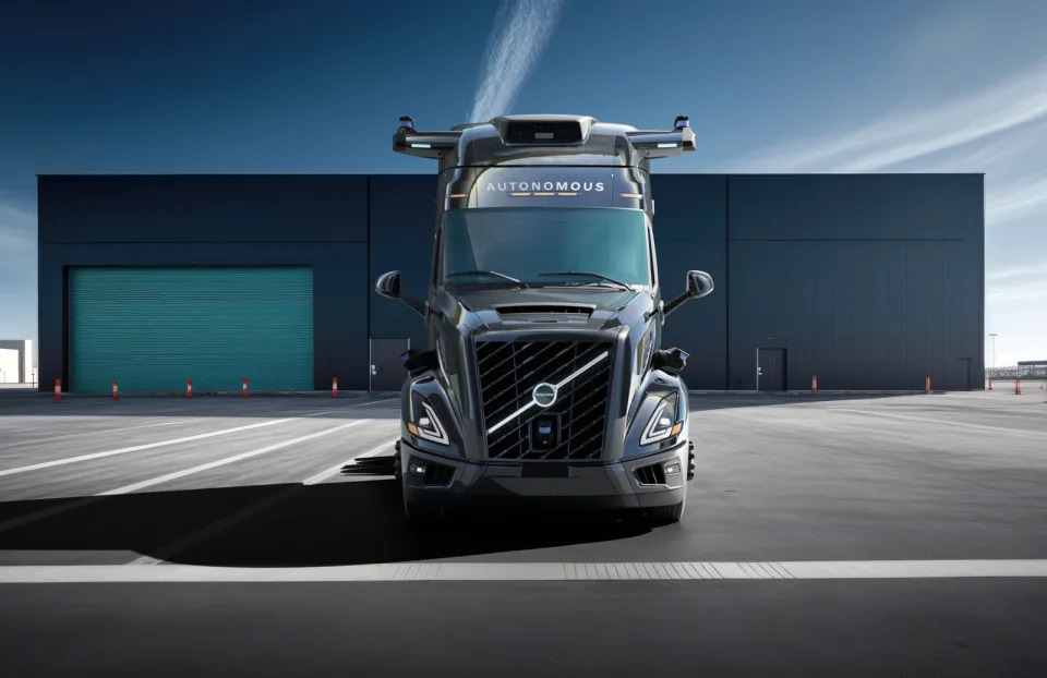 Volvo og Aurora afslører Volvo VNL's første selvkørende lastbil på ACT Expo i Las Vegas