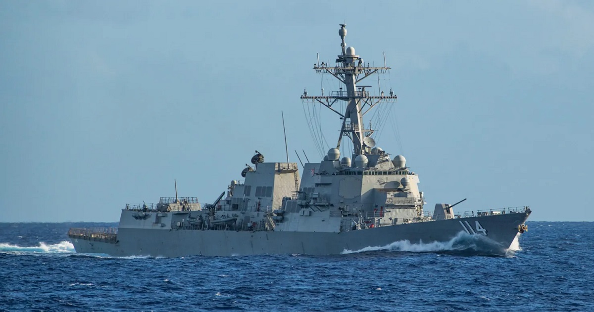 Den amerikanske flåde har sendt Arleigh Burke-klassens destroyer USS Ralph Johnson til Det Sydkinesiske Hav, som kan bære Tomahawk-krydsermissiler.