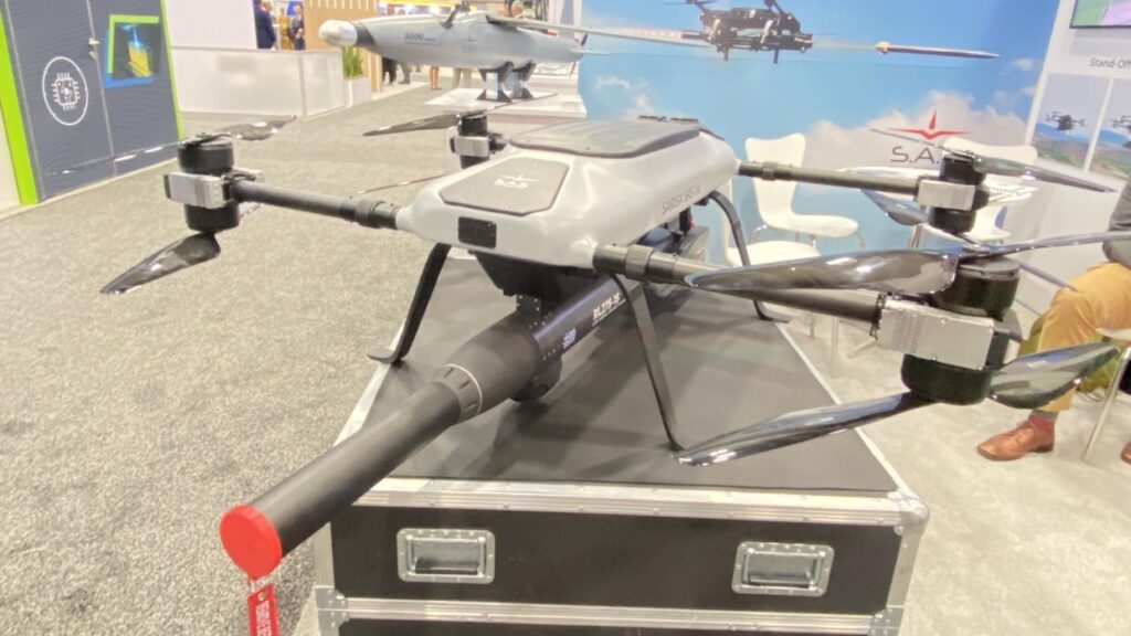 Ukraine er interesseret i den græske drone SARISA SRS-1A med Thales RL275-1S missilraket, som kan ødelægge pansrede køretøjer.