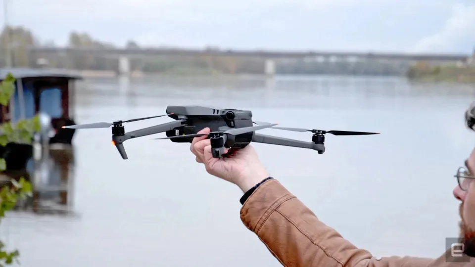 DJI ophæver restriktioner for flyvning med droner i begrænsede områder i USA