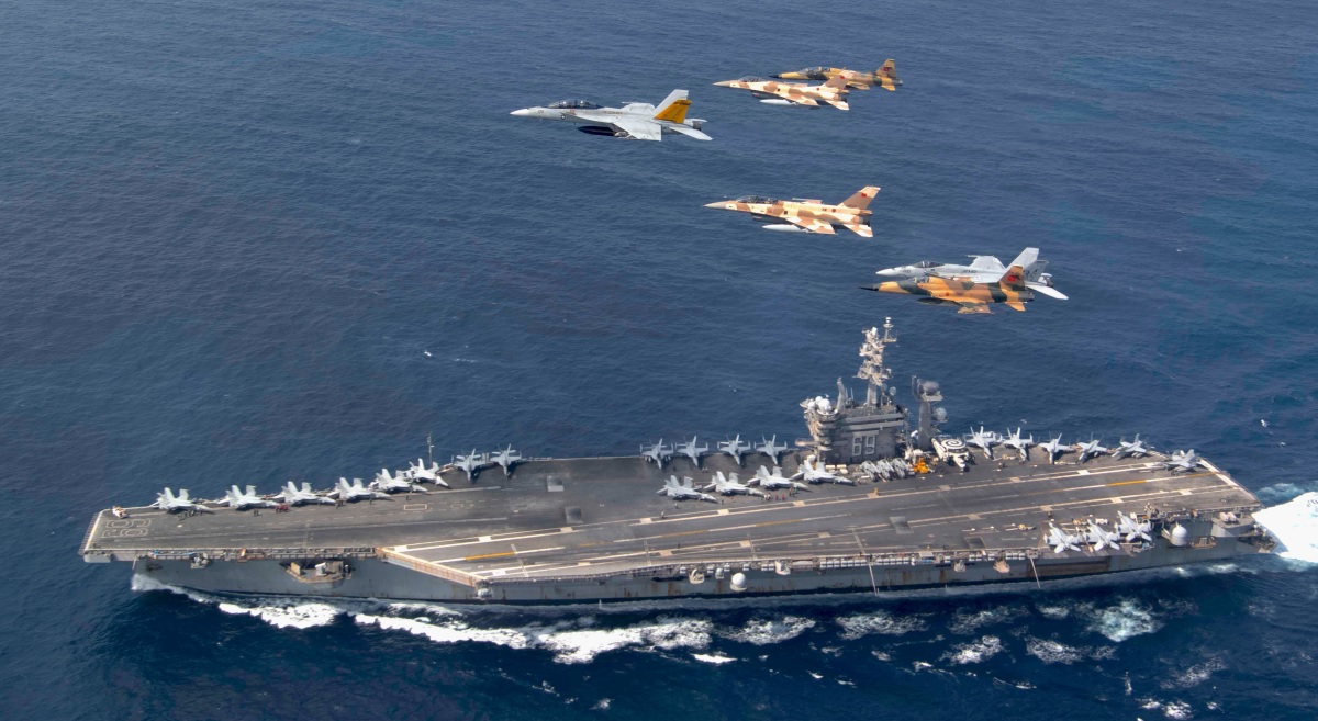 Efter USS Gerald R. Ford sender USA hangarskibet USS Dwight D. Eisenhower til Middelhavet for at støtte Israel.