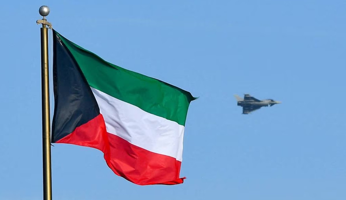 Kuwait har modtaget fire europæiske Eurofighter Typhoon-kampfly under en kontrakt til en værdi af 9 mia. dollars.
