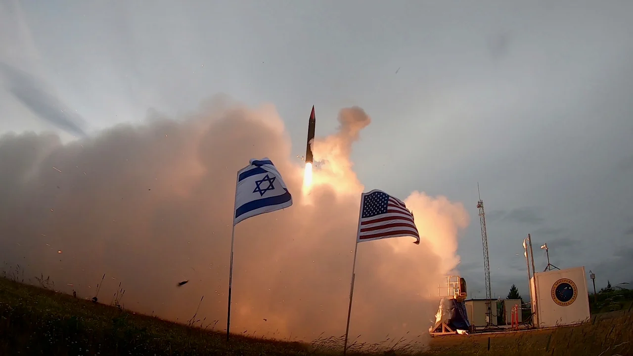 Israel har officielt annonceret den første opfangning nogensinde af et missil ved hjælp af det ekstraatmosfæriske missilforsvarssystem Arrow-3.