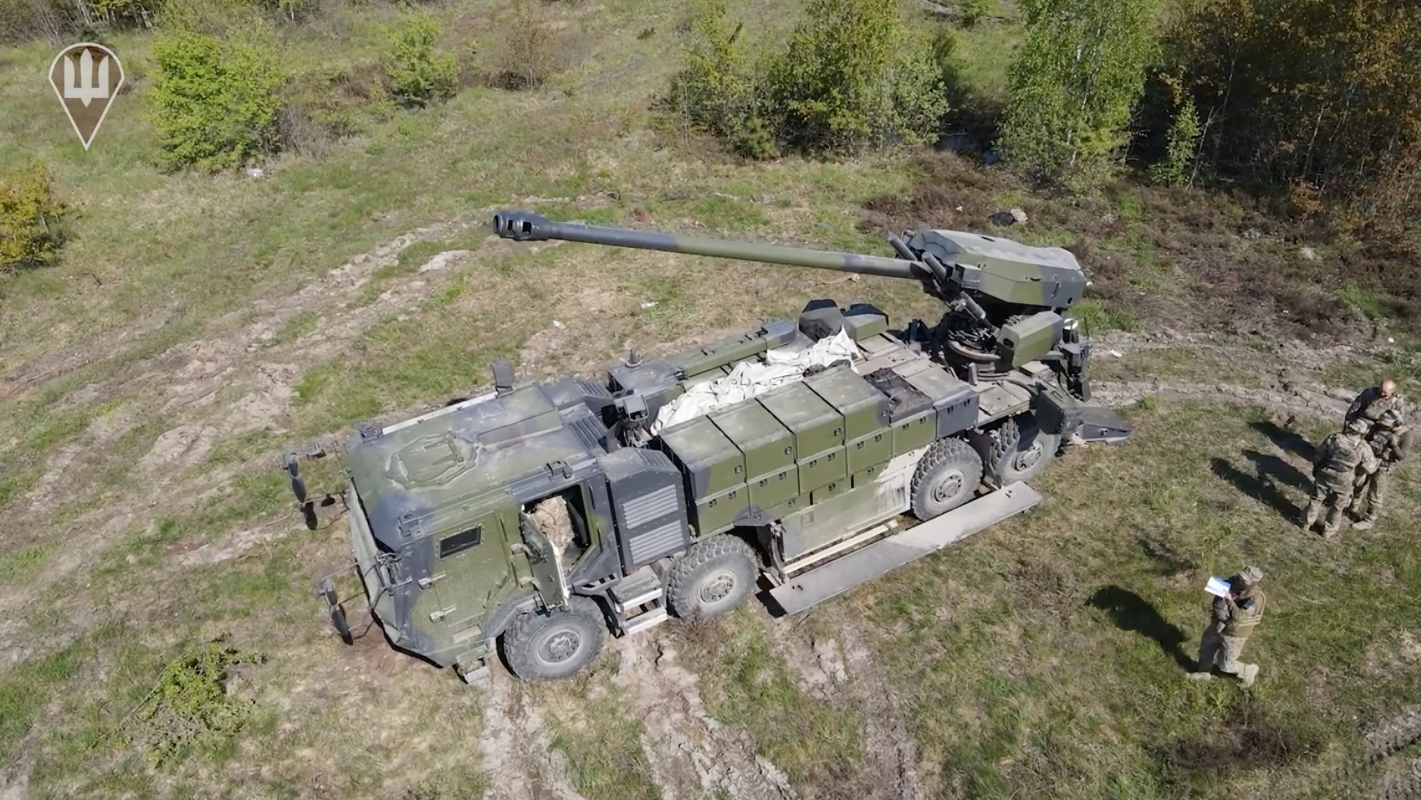Ukrainske faldskærmssoldater viste, hvordan man bruger CAESAR SAU baseret på Tatra 8×8-chassis (video)