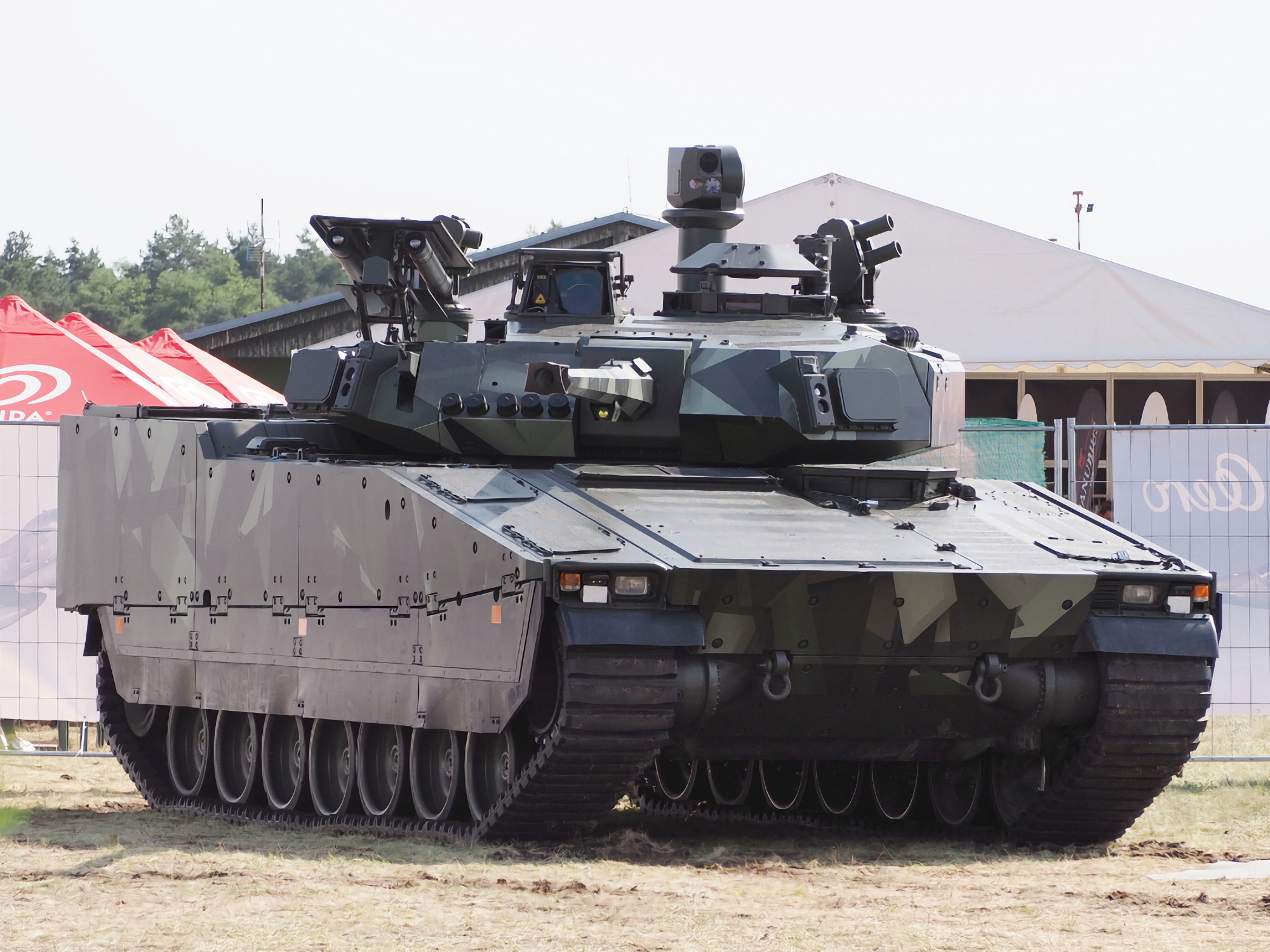 Sverige køber et nyt parti CV90-infanterikampvogne til Ukraine fra BAE Systems