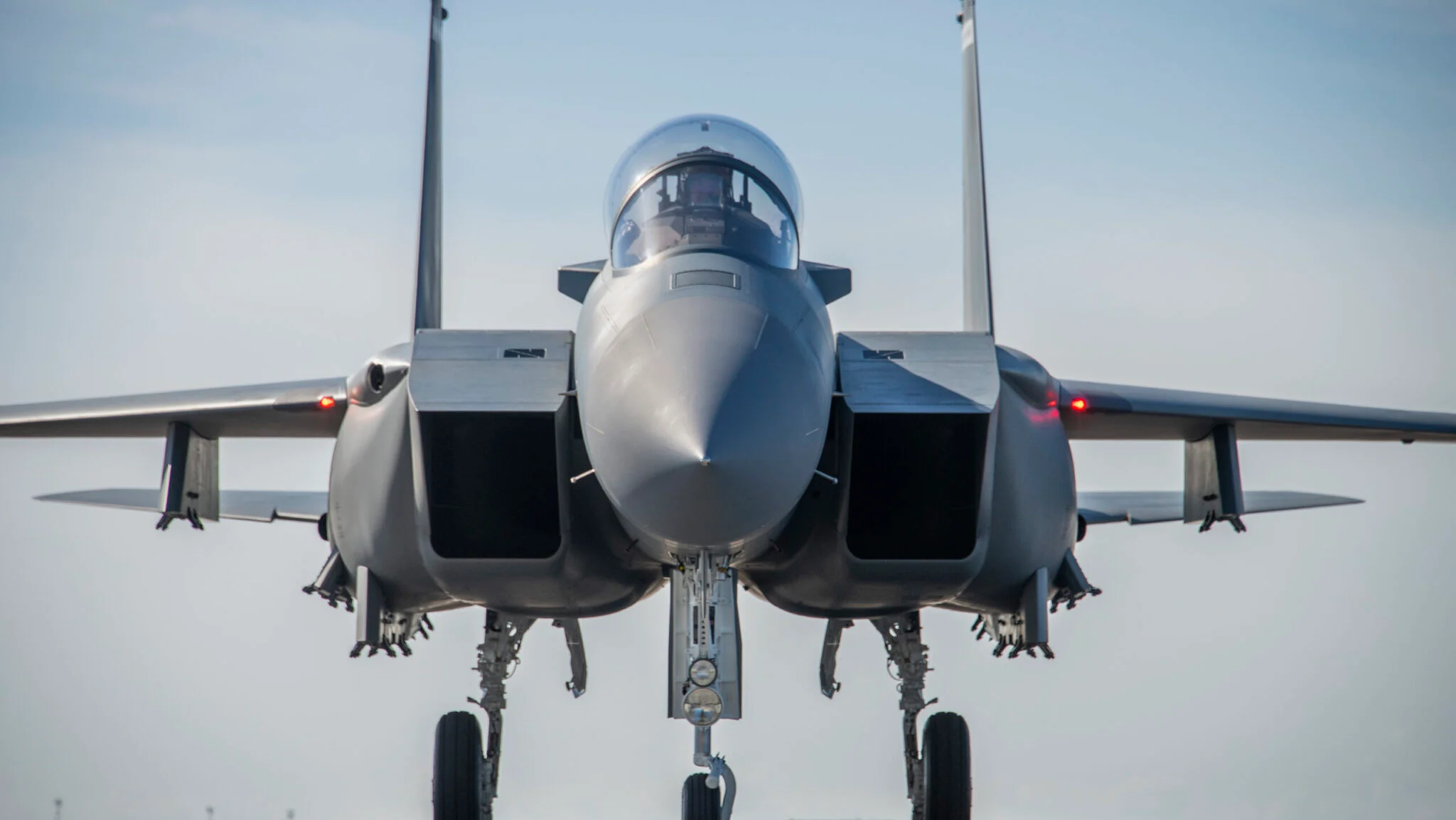 Opgraderede F-15EX Eagle II-kampfly overskrider ikke baseline-tidsplanen trods et års forsinkelse i leverancerne