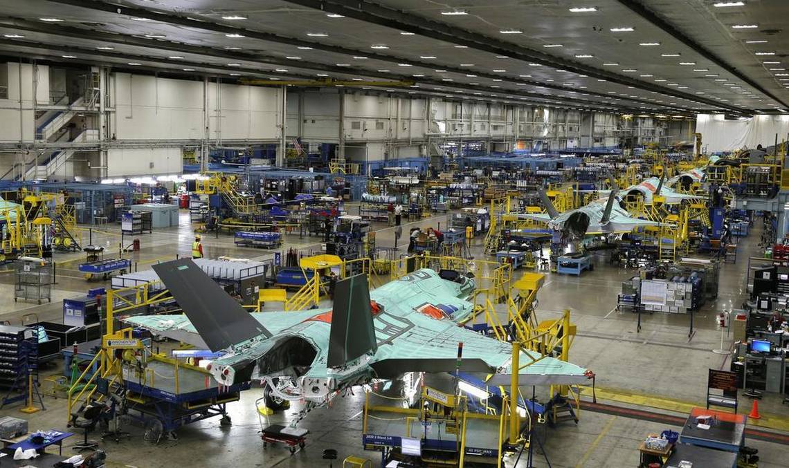 Lockheed Martin har modtaget næsten 606,8 millioner dollars til indkøb af komponenter til produktion af 173 F-35 Lightning II-kampfly af femte generation.