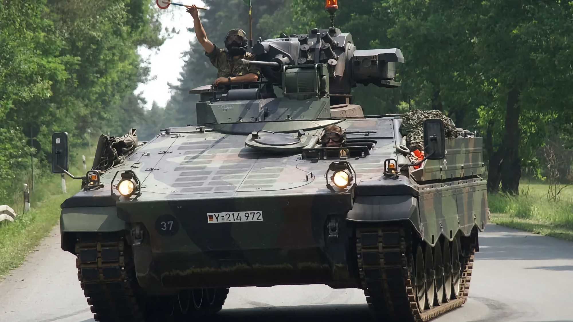 Marder BMP'er, artillerigranater, RQ-35 Heidrun UAV'er og HX81 kampvognstraktor: Tyskland giver Ukraine ny våbenpakke