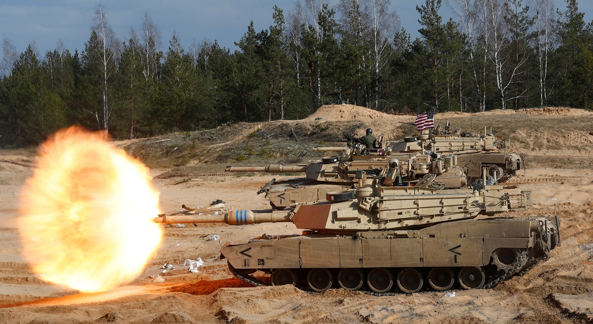 USA godkender officielt leveringen af de første M1 Abrams-kampvogne til Ukraine