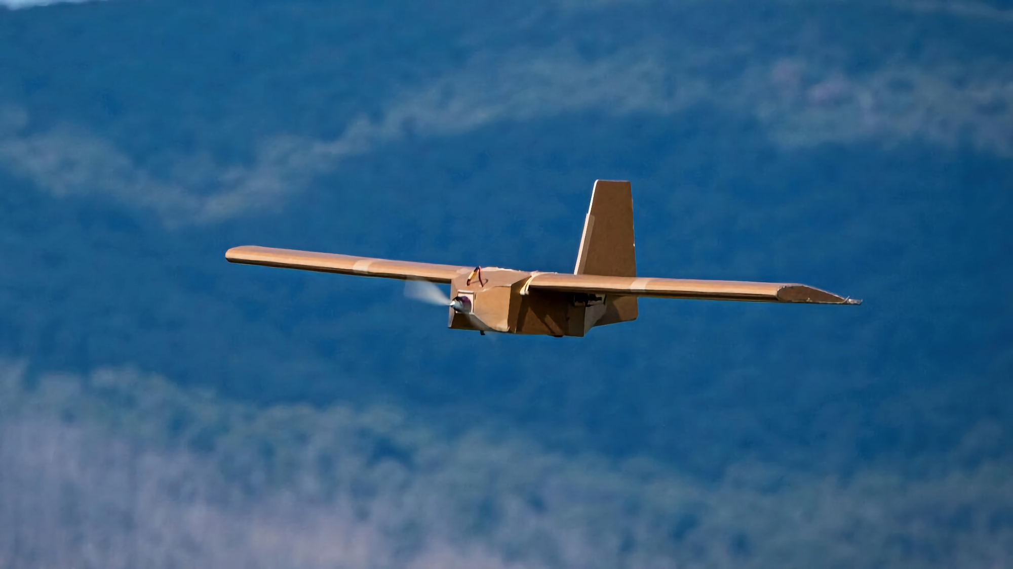 Australien sender omkring 100 PPDS papdroner til Ukraine hver måned. UAV'en kan bære op til 3 kg sprængstof og flyve op til 120 km væk.
