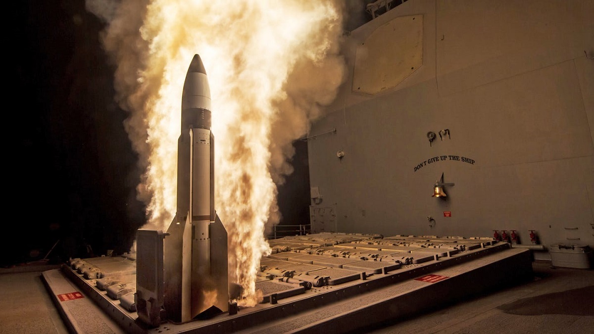USA gennemfører den første test af Aegis-kampsystemet og SM-3 Block IIA-missilfangere i Guam for at forsvare sig mod ballistiske missiler, krydsermissiler og hypersoniske missiler.