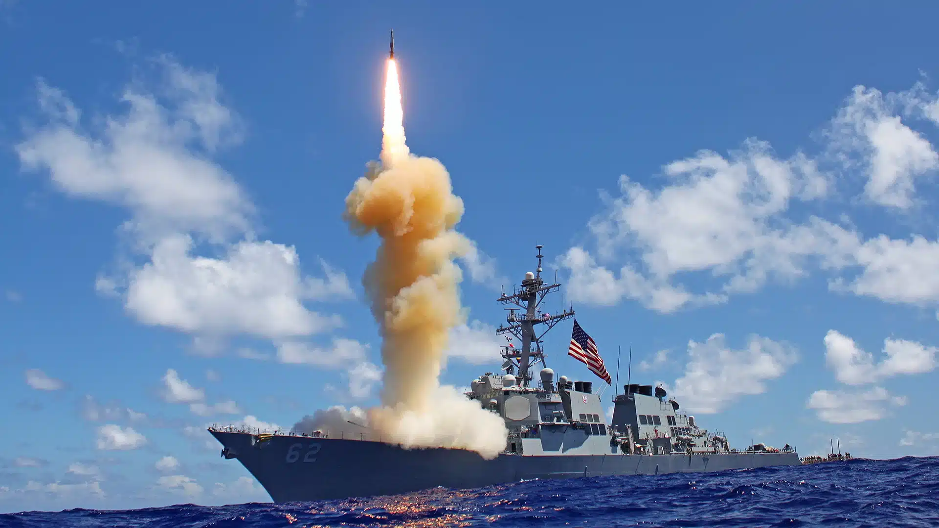 USA's udenrigsministerium godkender salg af SM-6 Block I til Republikken Korea for 650 millioner dollars - interceptorer kan nedskyde ballistiske missiler inden for en radius af 240 km