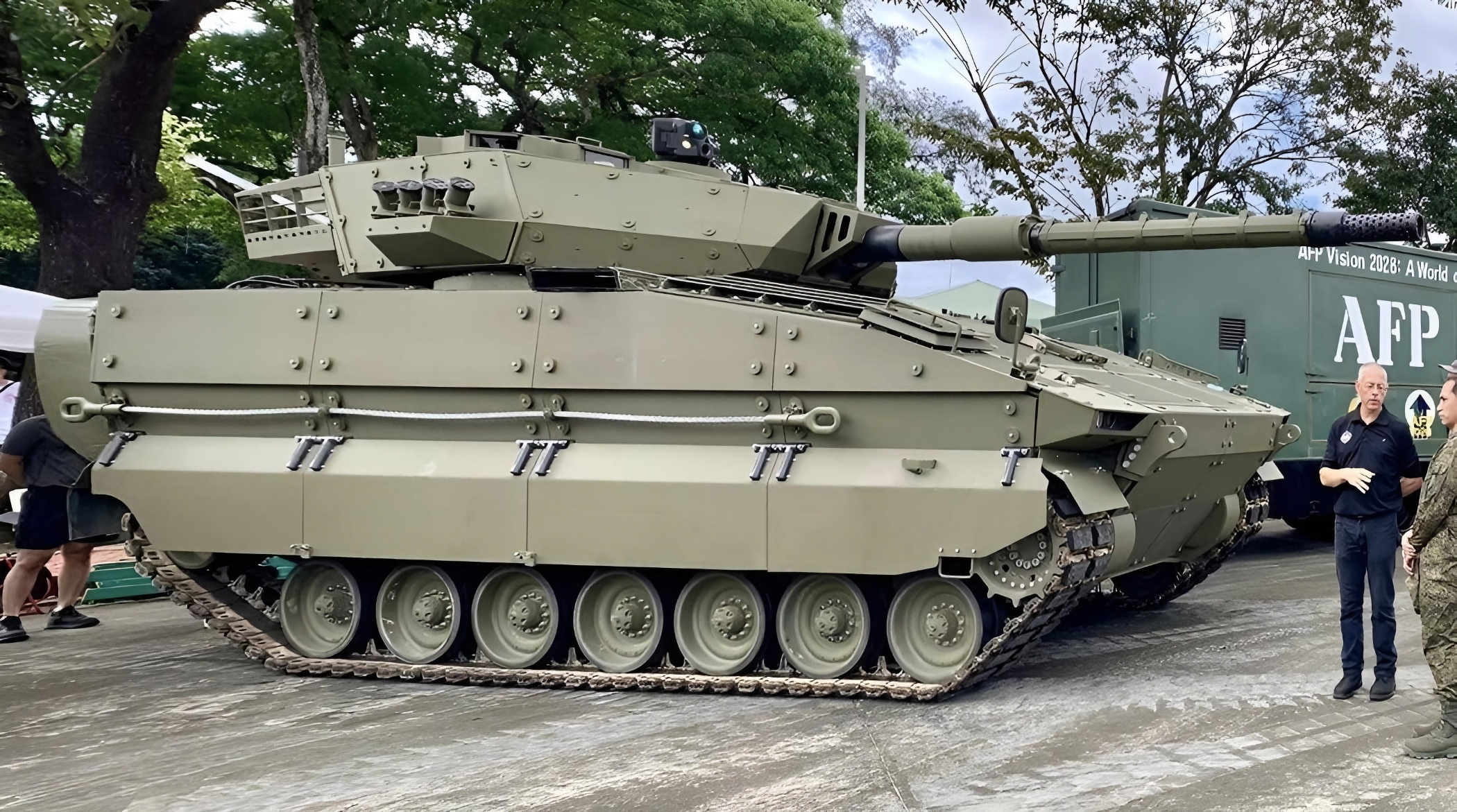 Elbit Systems har overdraget et nyt parti Sabrah lette kampvogne til den filippinske hær.