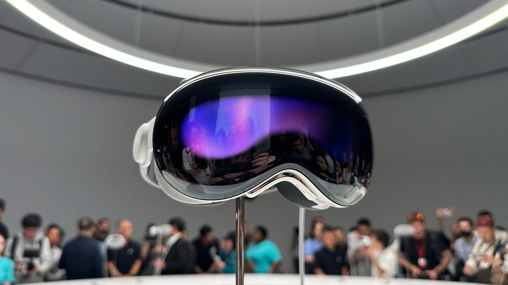 Ming-Chi Kuo: Apple solgte mellem 160.000 og 180.000 Vision Pro-enheder i de første par dage med forudbestillinger
