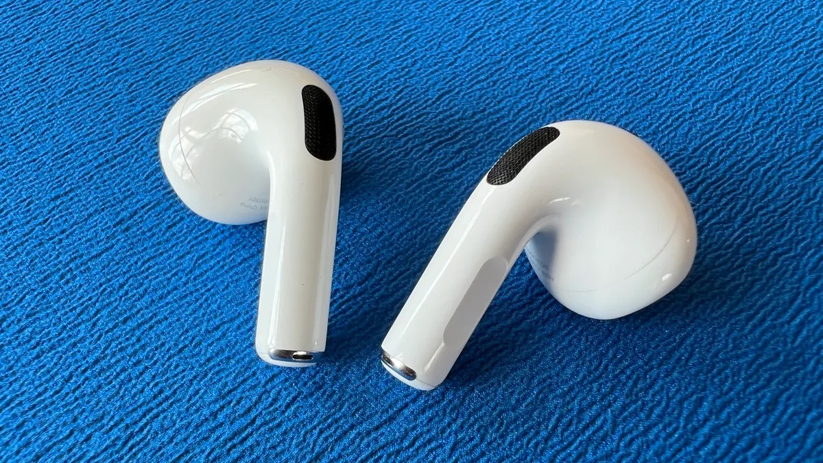 En detaljeret gennemgang af de nye AirPods: funktioner og innovationer