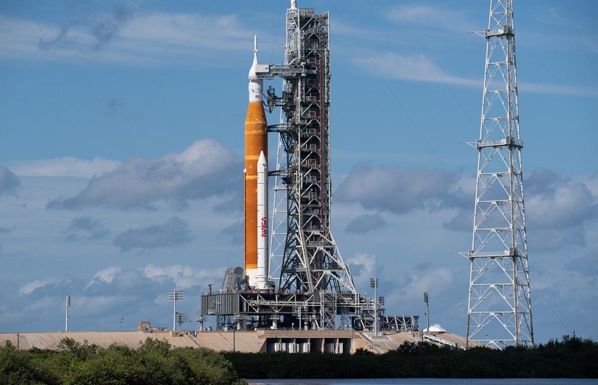 NASA har med succes testet en opgraderet RS-25-motor, som skal bruges i SLS-raketter til flyvninger til Månen.