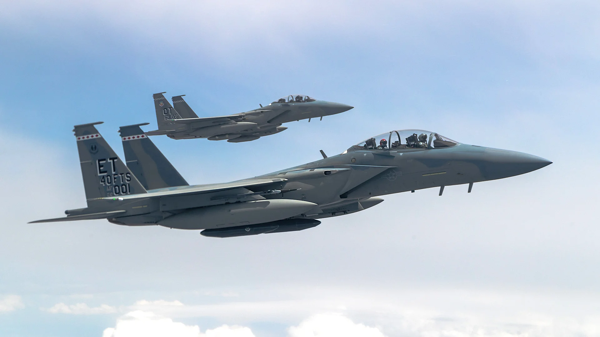 De første fire batcher af moderniserede F-15EX Eagle II-kampfly vil fortsat være uden eksterne brændstoftanke, men vil kunne bære flere missiler.