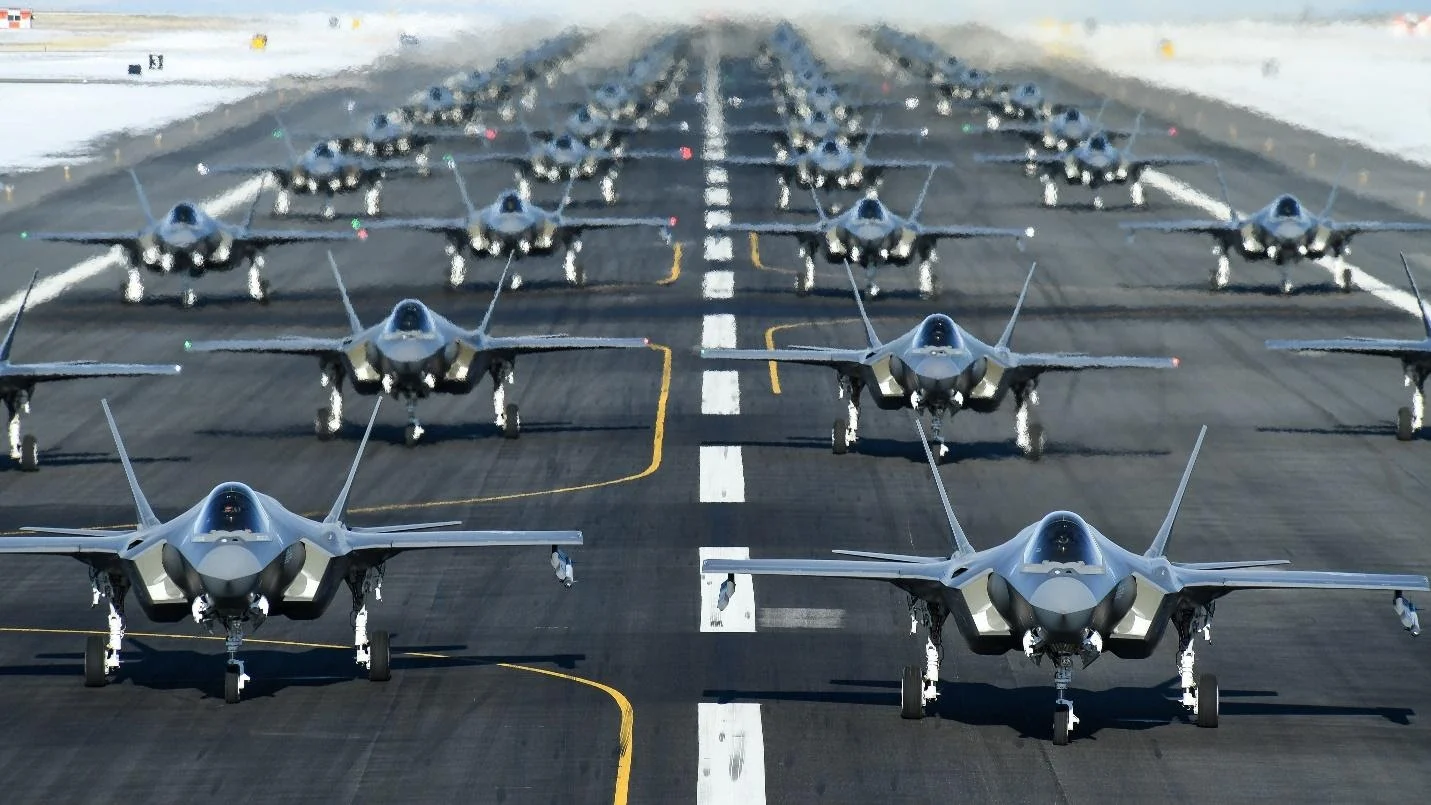 USA vil øge antallet af femtegenerations F-35 Lightning II-testjagere