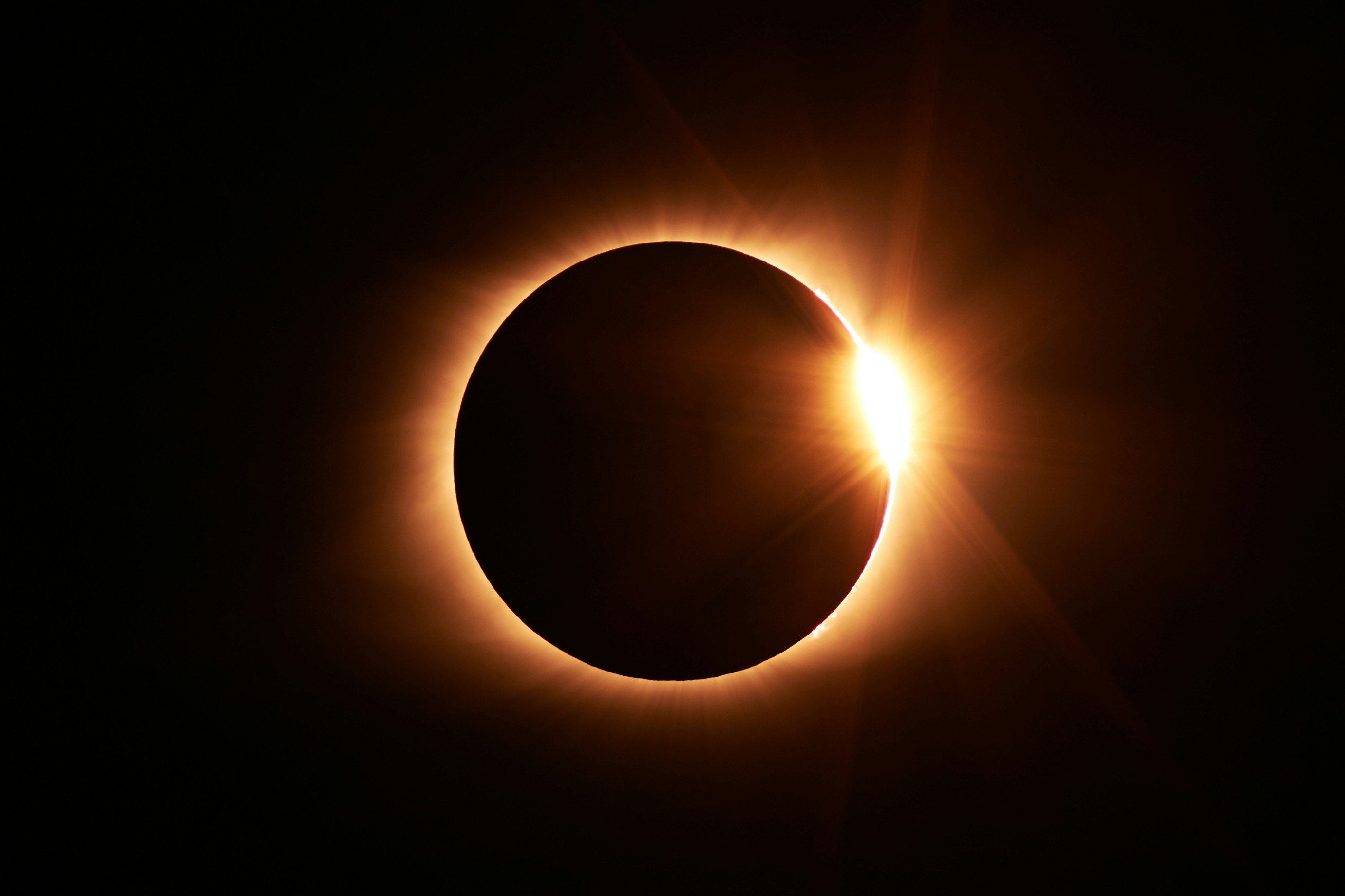 NASA har udsendt en advarsel om smartphones og solformørkelsen