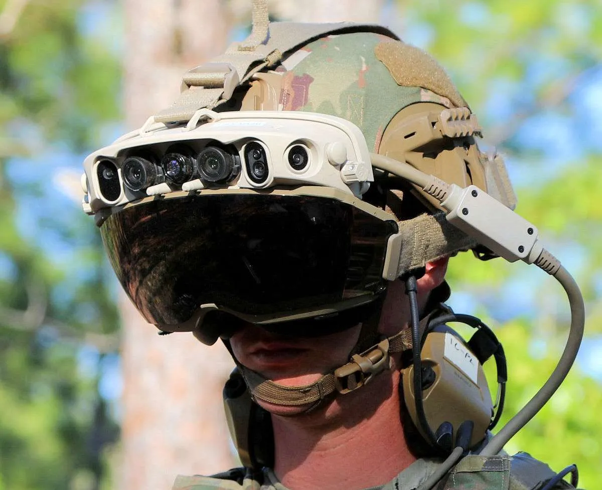 Microsoft vil give den amerikanske hær en militær version af HoloLens til intensiv test - Pentagon vil bruge mere end 20 mia. dollars på at købe 121.000 mixed reality-headsets
