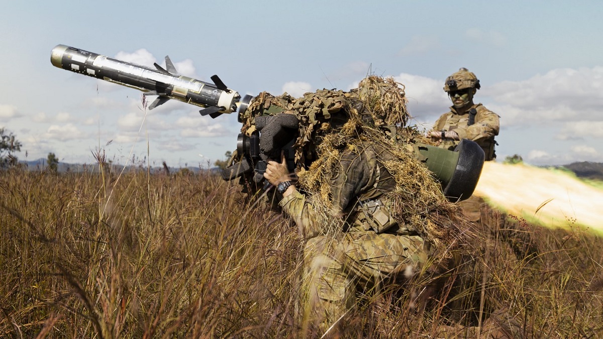 Lockheed Martin og Raytheon planlægger at etablere produktion af Javelin anti-tank missiler i Polen