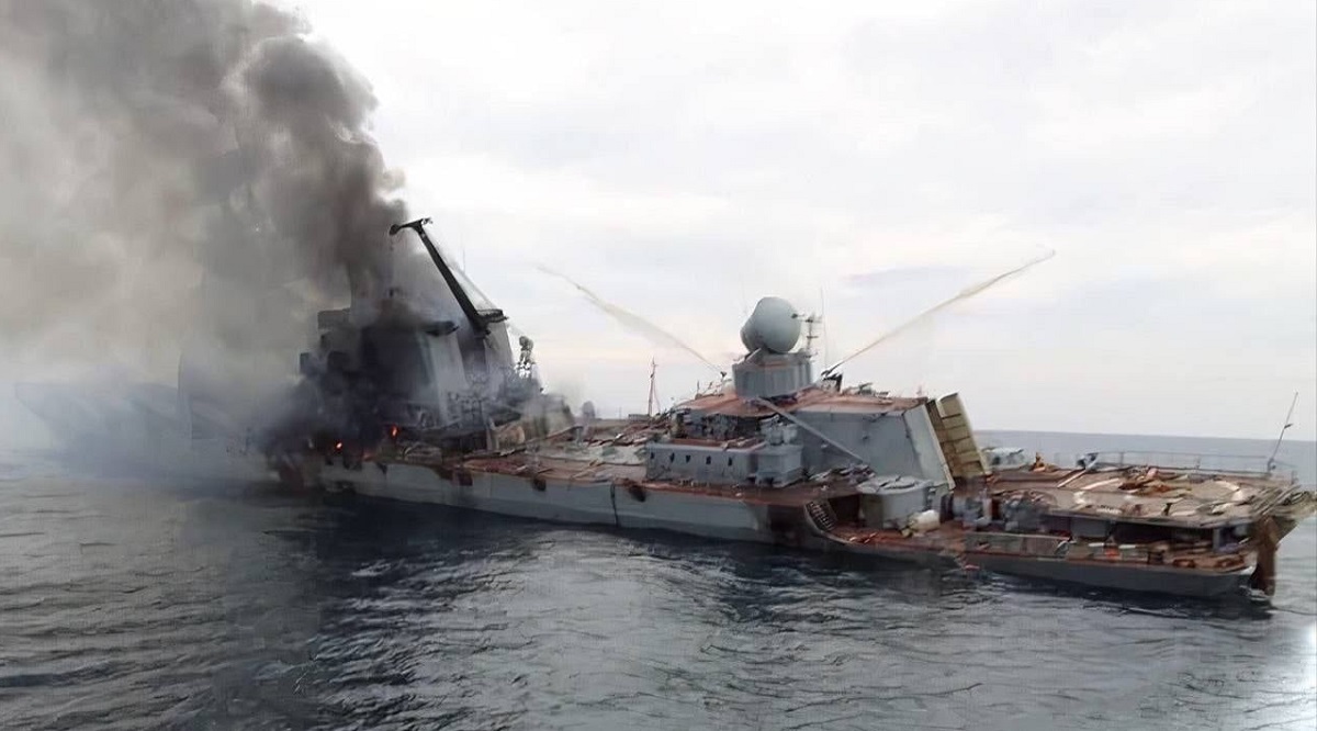 Ukrainske Neptun antiskibsmissiler ødelagde den 750 mio. dollars dyre flagskibsmissilkrydser Moskva under testaffyringer.