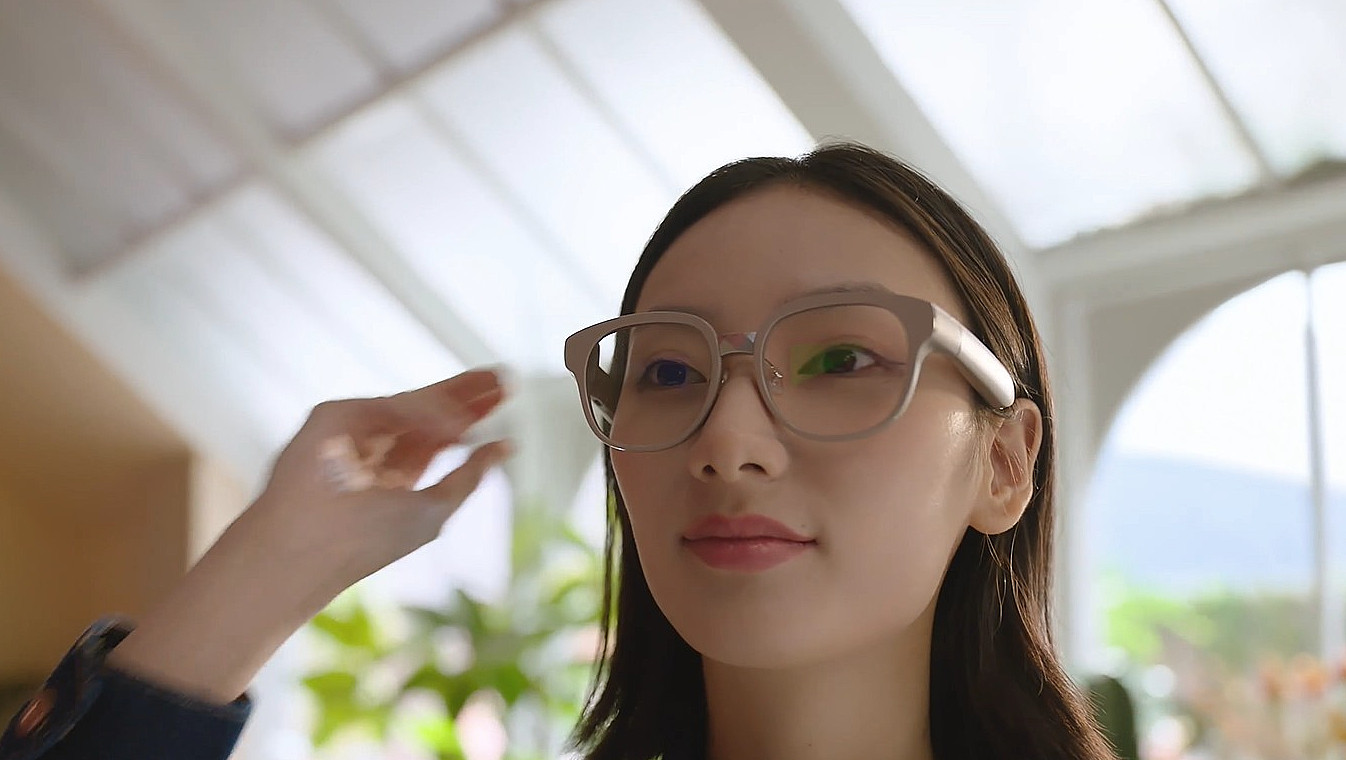 Meizu har løftet sløret for augmented reality-briller til 355 og 1410 dollars.
