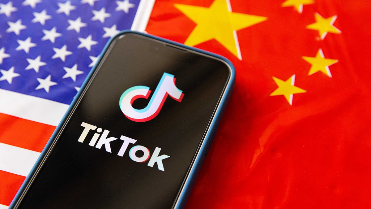 TikTok mellem to flag: hvordan politik påvirker tech-brands