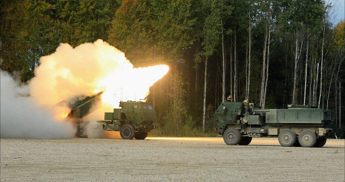 Sammen med M142 HIMARS køber Estland ATACMS ballistiske missiler i den nyeste version M57 med en rækkevidde på op til 300 kilometer.