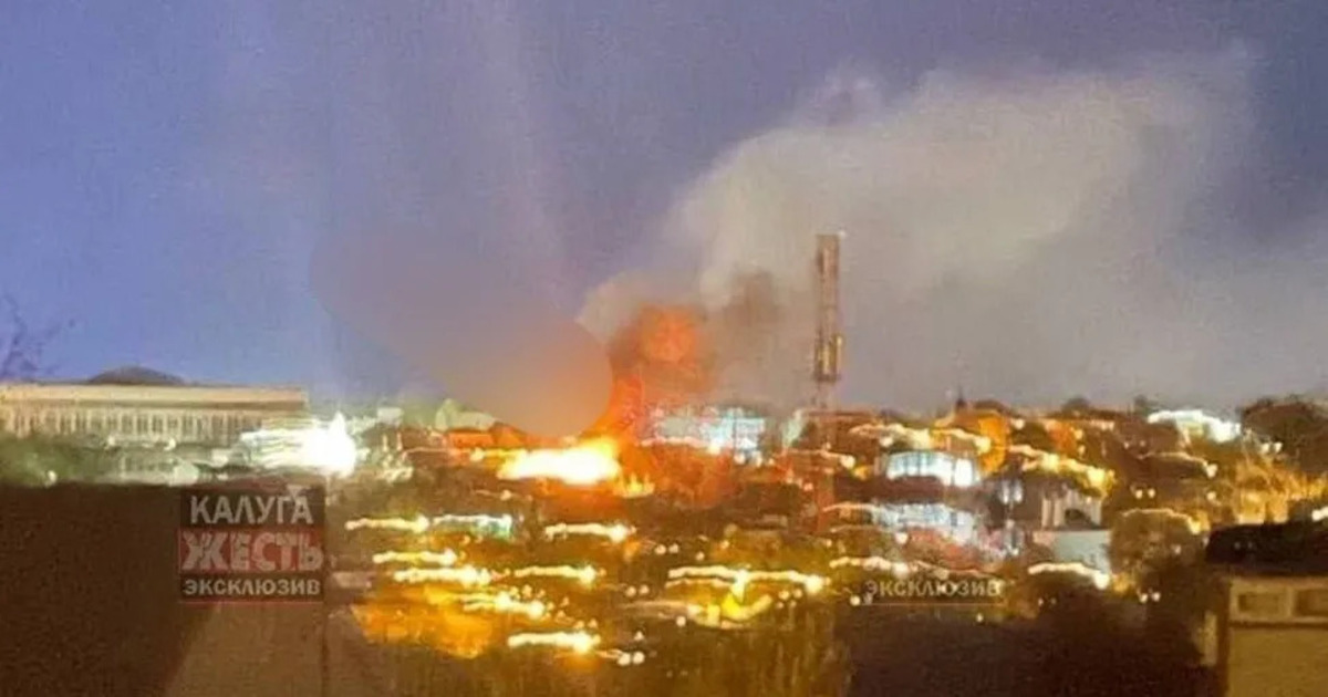 Angreb på et raffinaderi i Kaluga-regionen: Russiske myndigheder bekræfter UAV-angreb og brand
