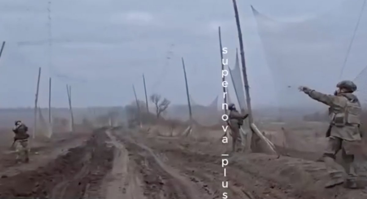 Beboerne indtager et nyt skjulested: et netværk over vejen