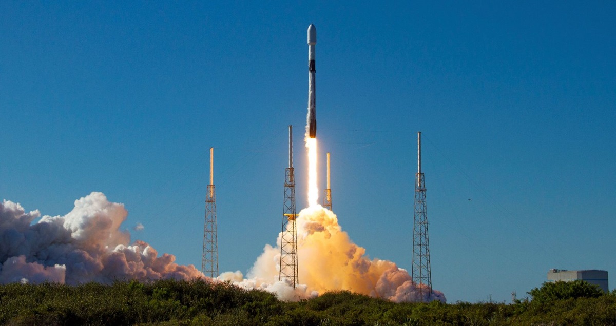 Dogecoin vil finansiere månemission - SpaceX Falcon 9 vil sende DOGE-1-satellitten ud i rummet