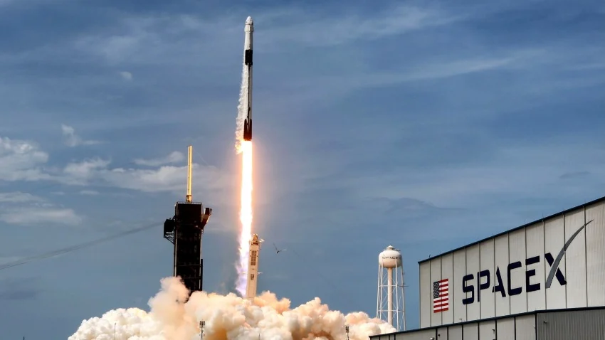 SpaceX kan nu forbinde smartphones direkte til Starlink-internetsatellitterne