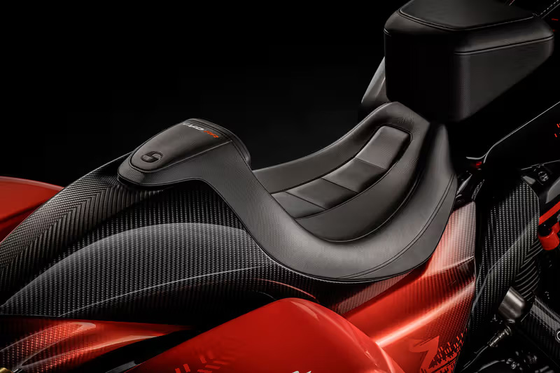 CVO Road Glide RR - interiør