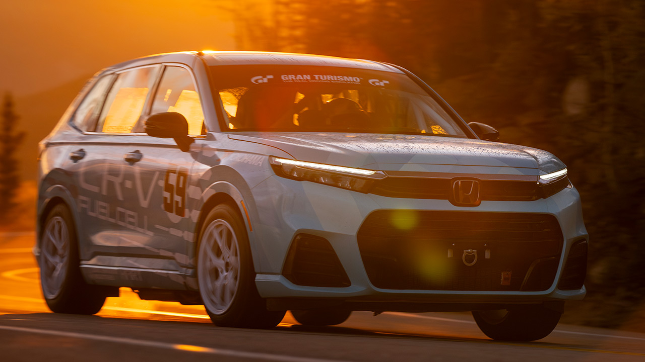Honda CR-V e:FCEV ved løbet.