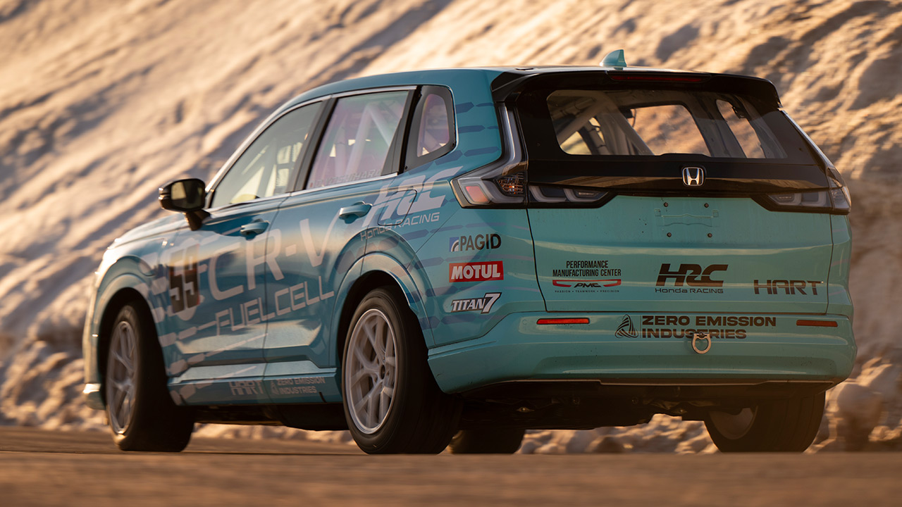 Honda CR-V e:FCEV i løbet.