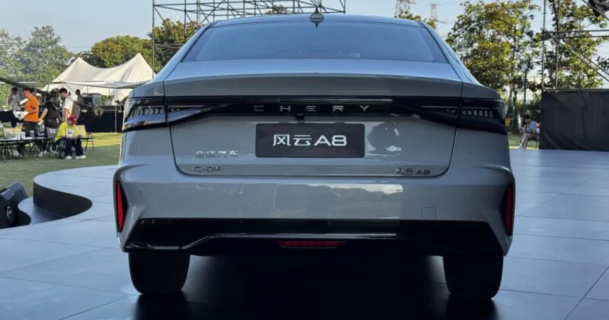 Chery Fulwin A8 2025 sedan fra fronten