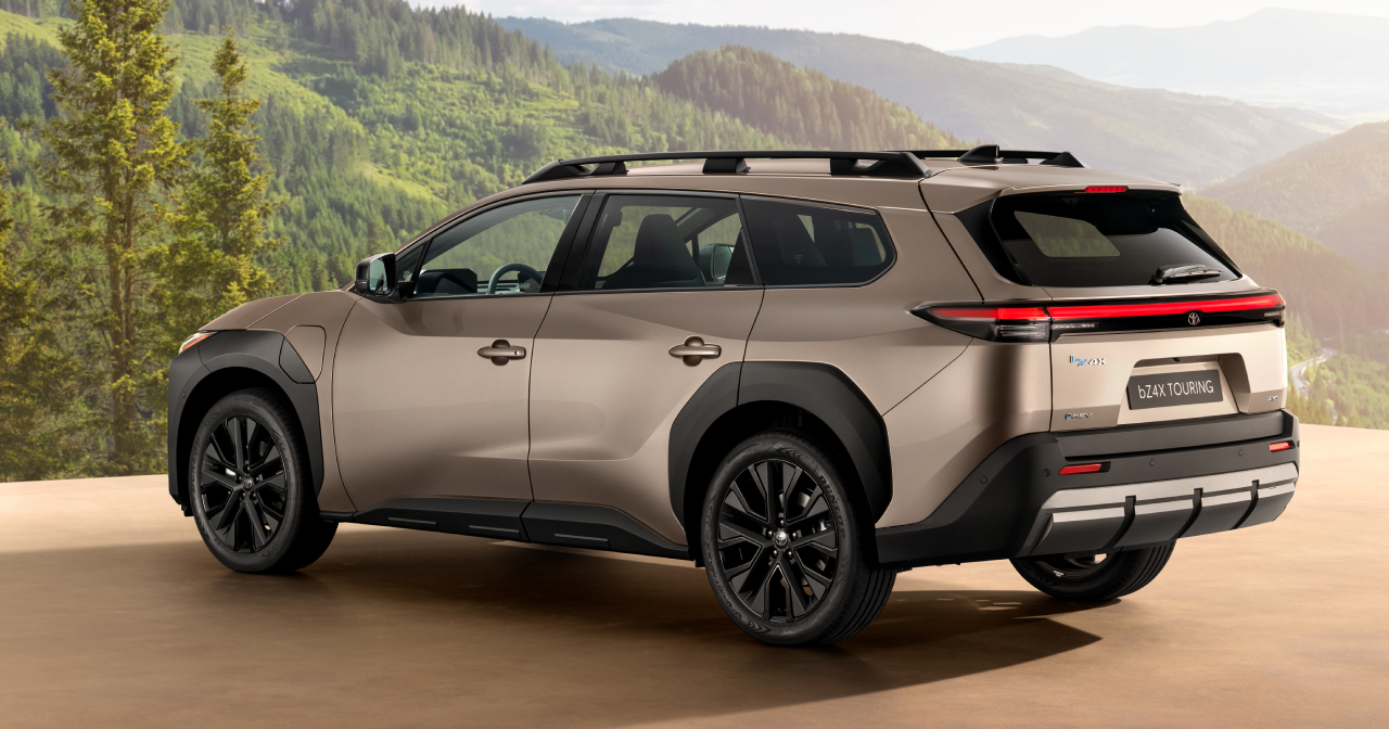 Toyota bZ4X Touring 2025 - Sidevisning