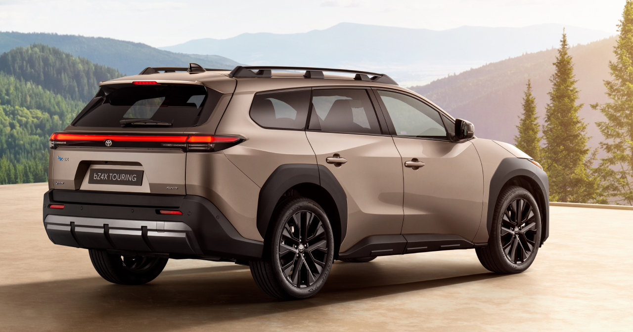 Toyota bZ4X Touring 2025 - Bagvisning