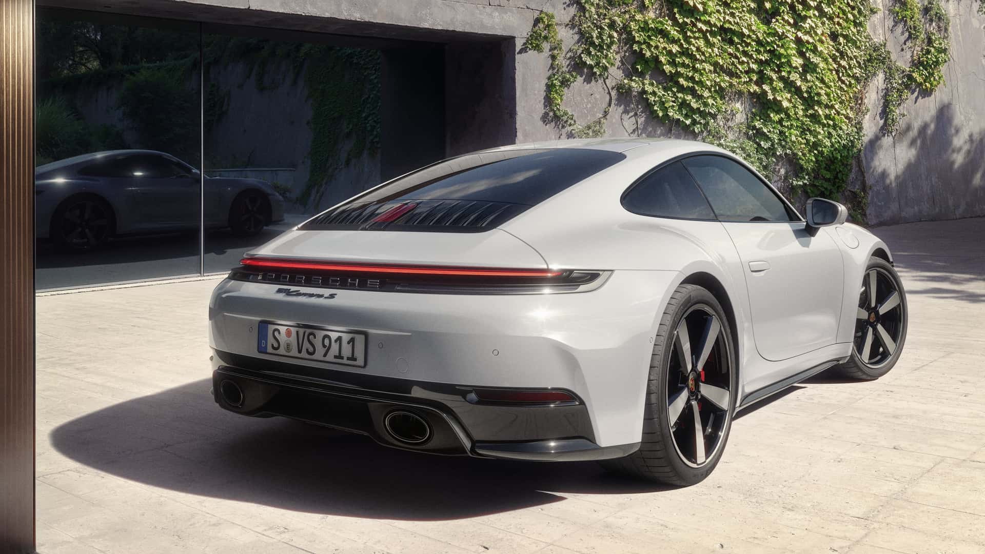 Interiør i Porsche 911 Carrera S 2025