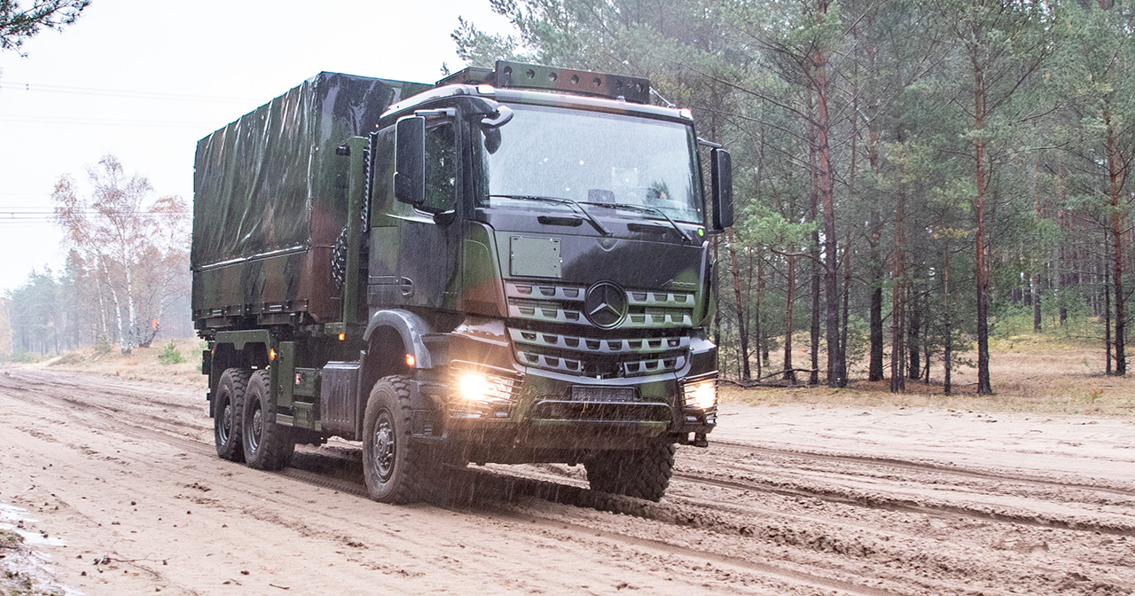 Mercedes-Benz Arocs off-road militær lastbil