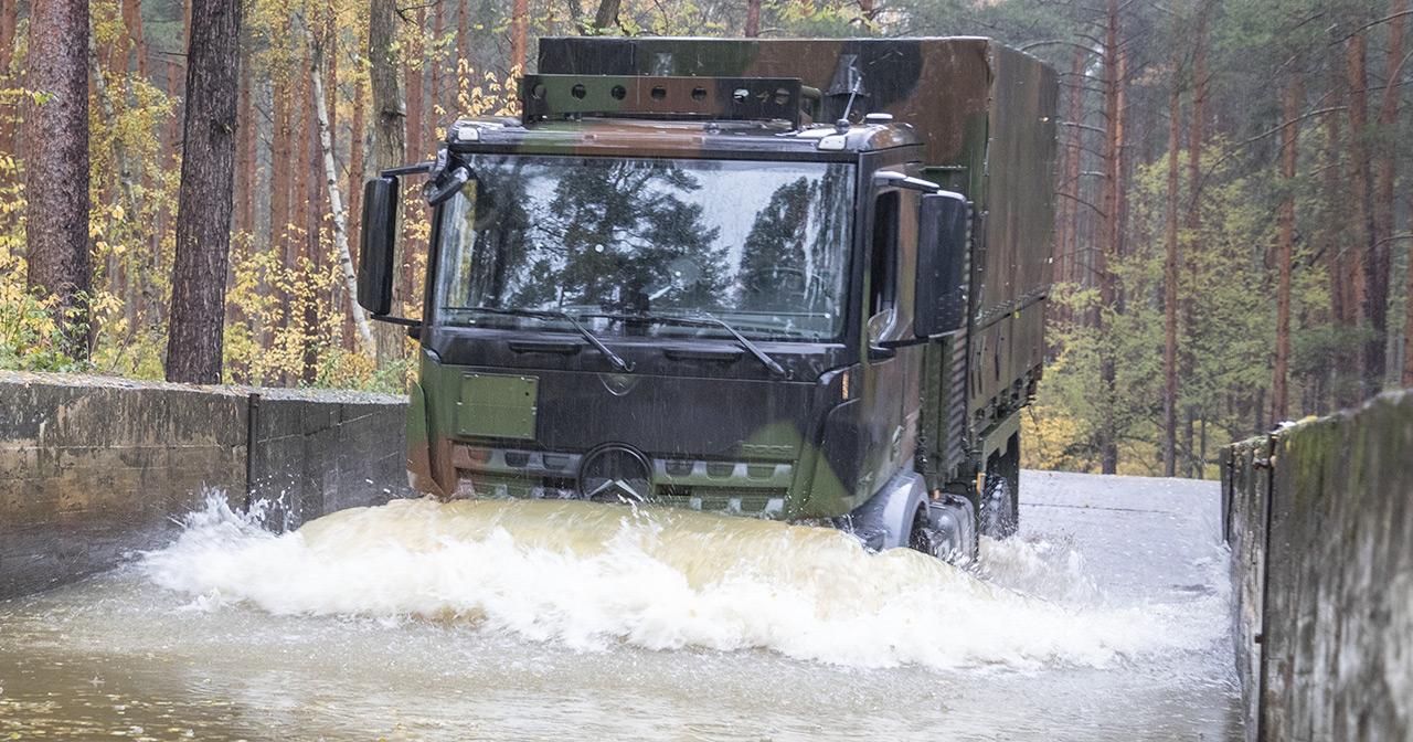 Mercedes-Benz Arocs lastbil i testprocessen