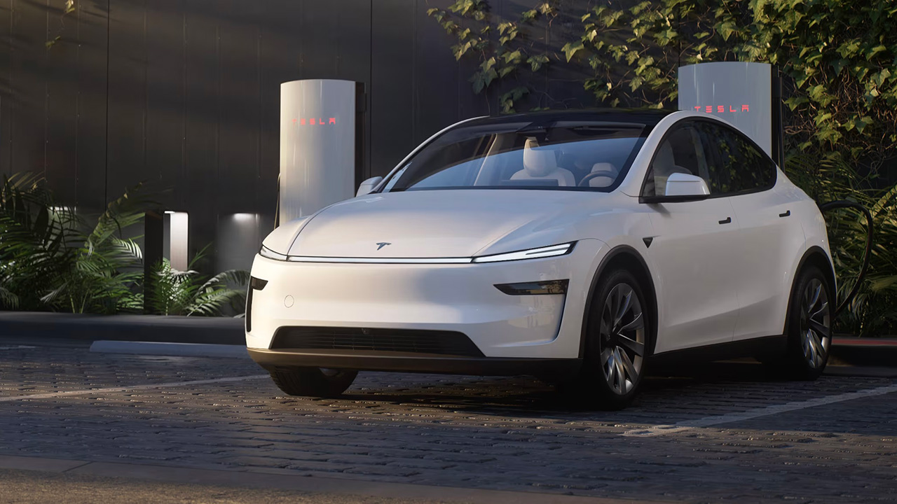 Den opdaterede Tesla Model Y - set forfra