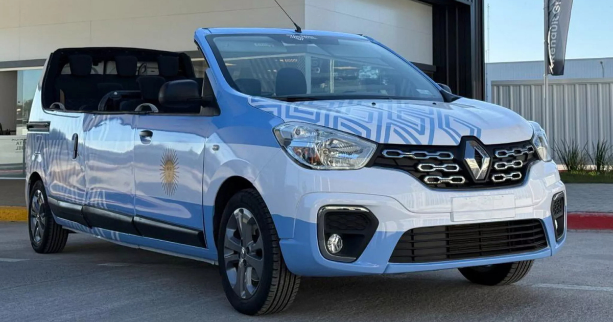 Renault konvertibel sedan med fire sæderækker