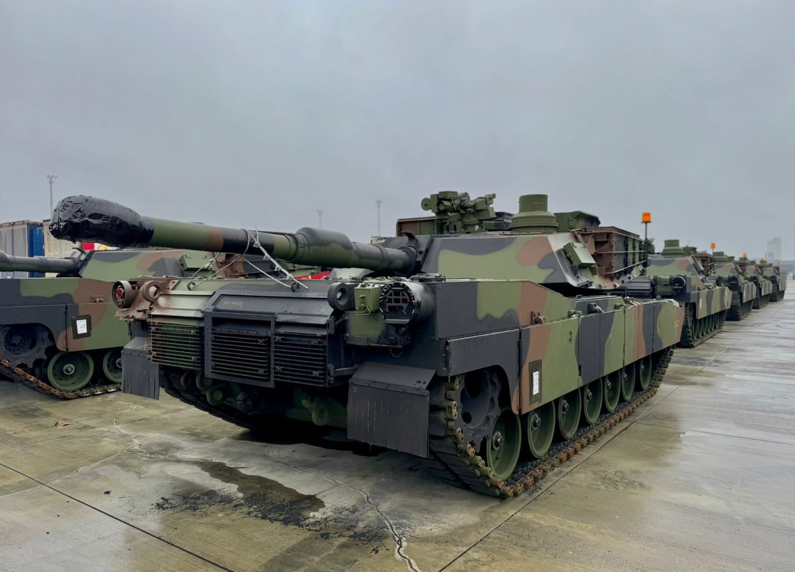 M1A2 SEPv3 Abrams tanks