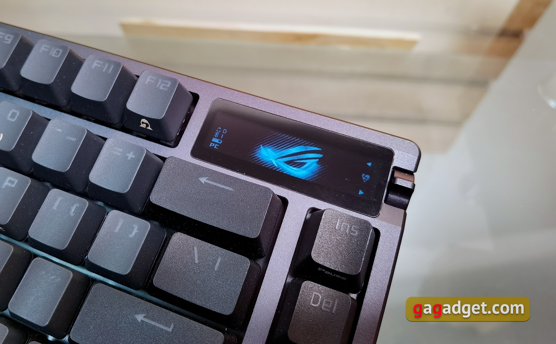 ASUS ROG Azoth-anmeldelse: Det kompromisløse mekaniske tastatur til gamere, du aldrig havde forventet-12