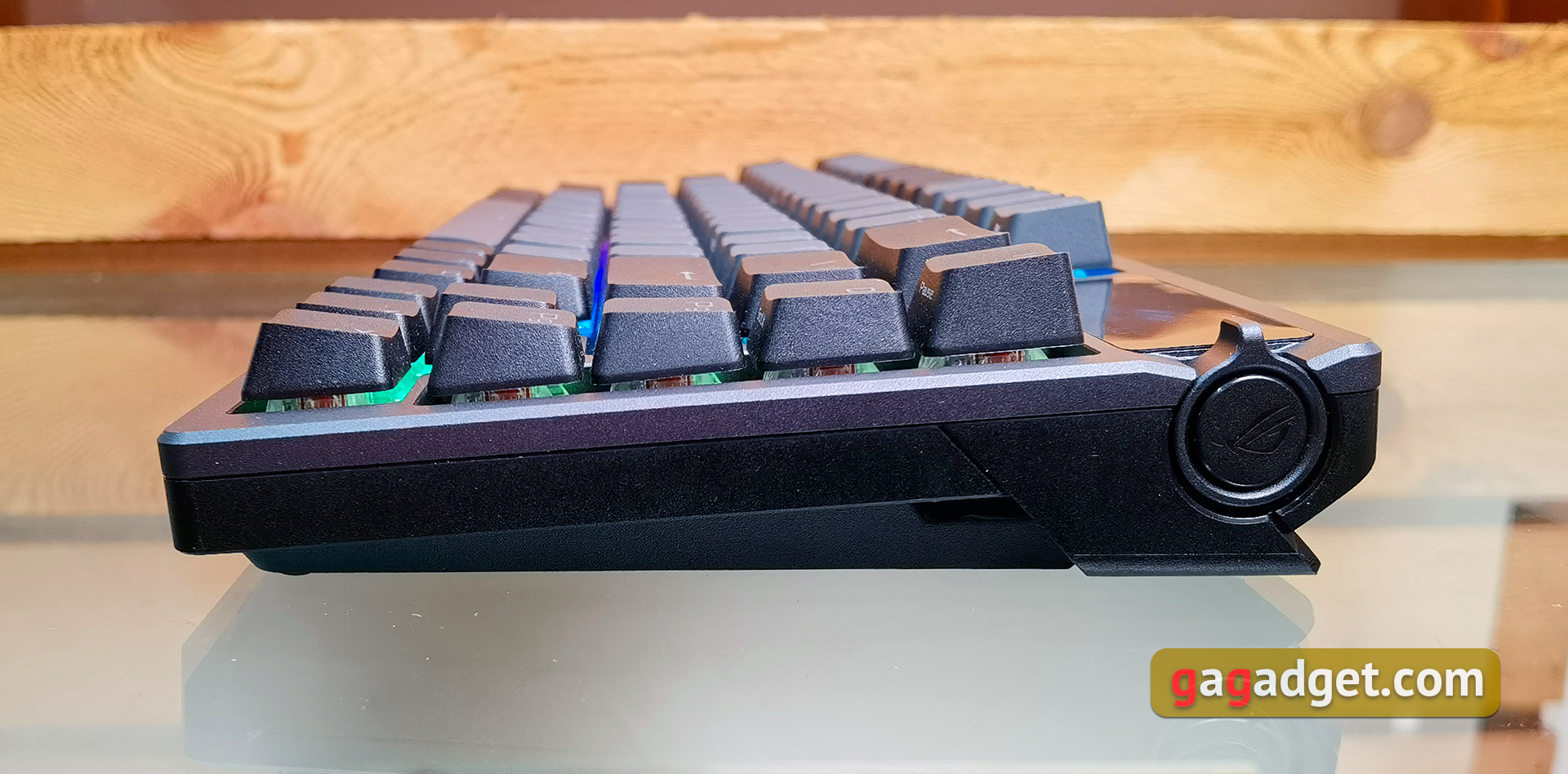 ASUS ROG Azoth-anmeldelse: Det kompromisløse mekaniske tastatur til gamere, du aldrig havde forventet-30