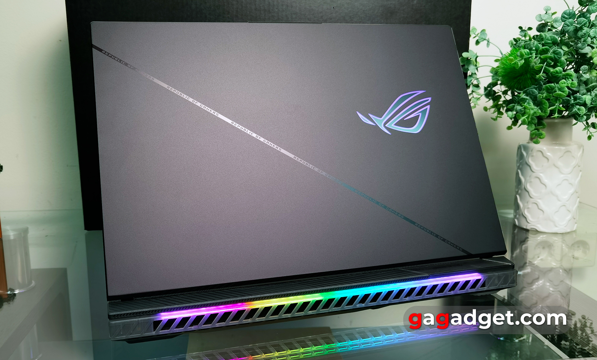 ASUS ROG Strix SCAR 18 (2024) review