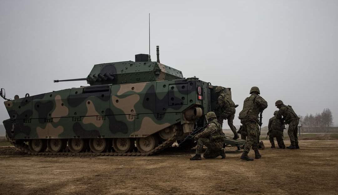 Borsuk-kampvognen under test. 2022. Illustration: Michał Niwicz