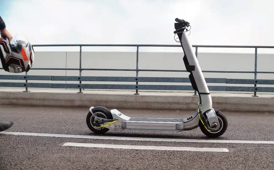 Bo Turbo elektrisk scooter på test